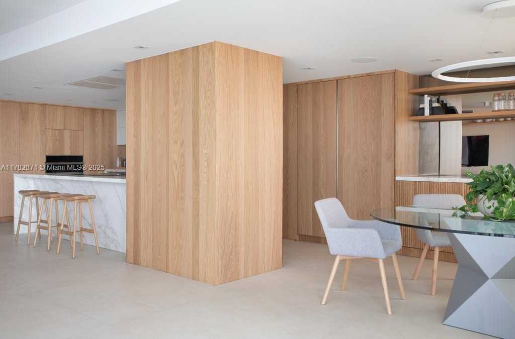 Small Image of 1581 BRICKELL AVE #PH106, Miami Number 12