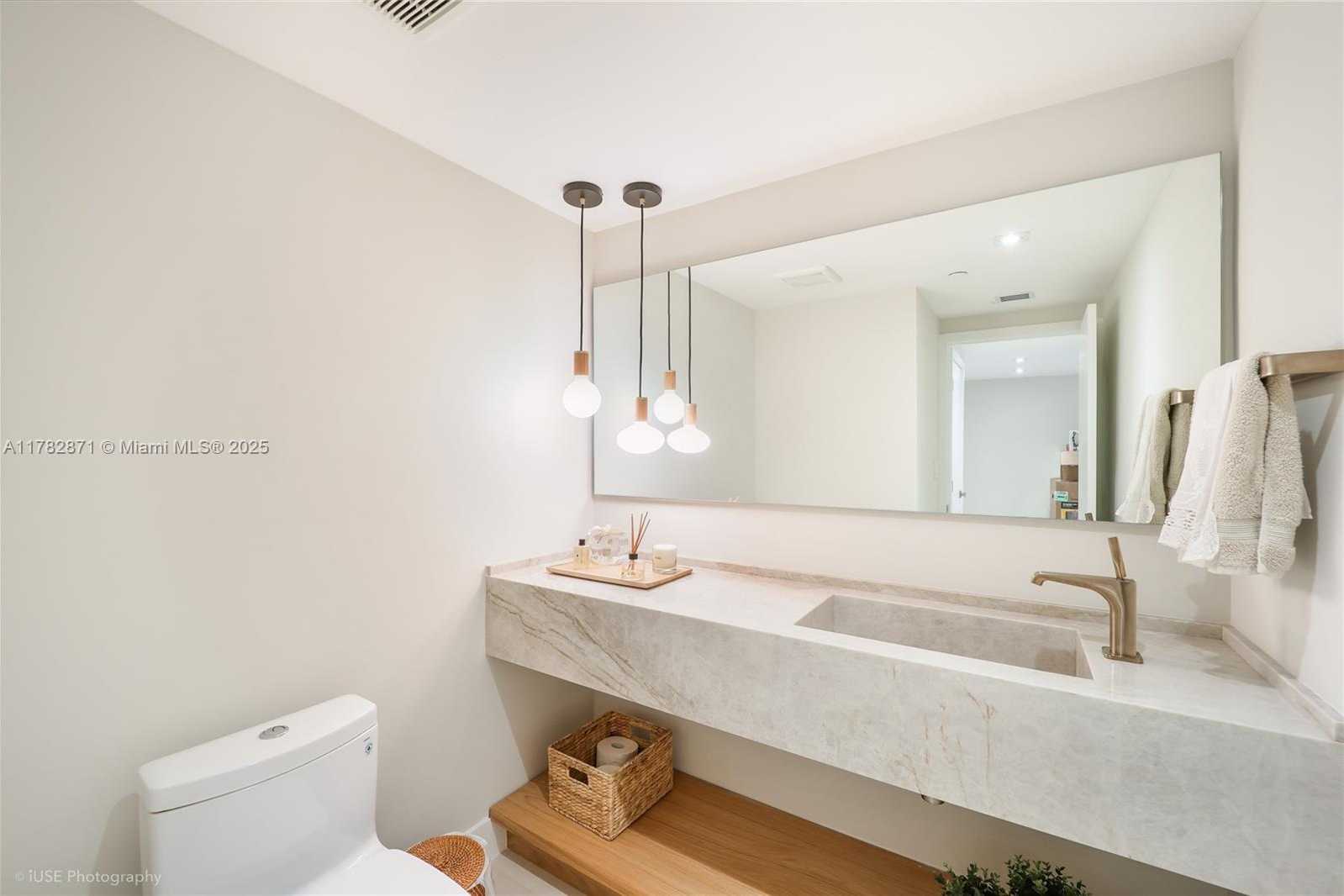 Small Image of 1581 BRICKELL AVE #PH106, Miami Number 18