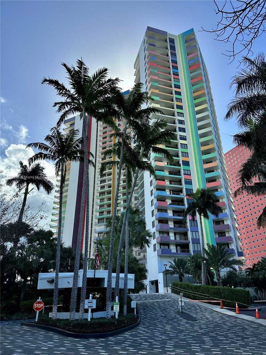 Small Image of 1581 BRICKELL AVE #PH106, Miami Number 34