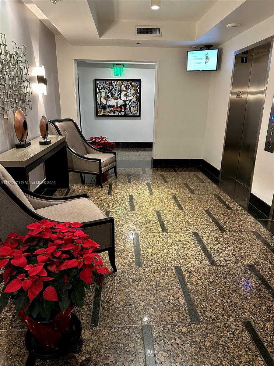 Small Image of 1581 BRICKELL AVE #PH106, Miami Number 39