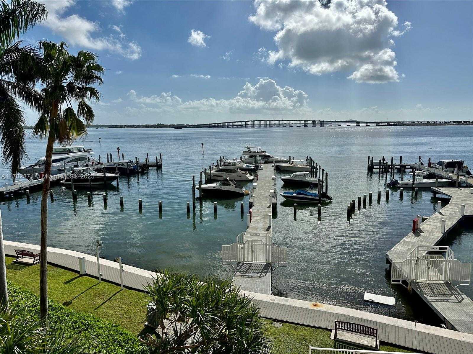 Small Image of 1581 BRICKELL AVE #PH106, Miami Number 42
