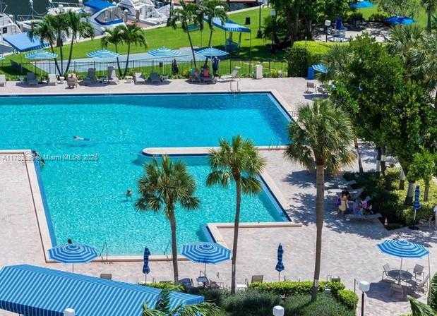 Small Image of 2500 PARKVIEW DR #2103, Hallandale Beach Number 3