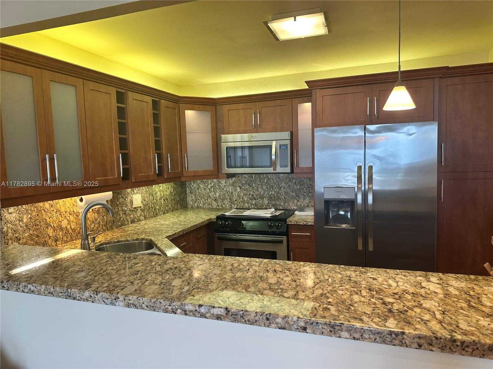 Small Image of 2500 PARKVIEW DR #2103, Hallandale Beach Number 7