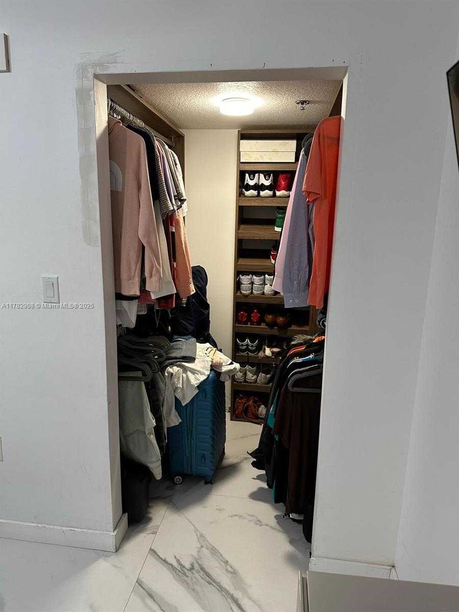 Small Image of 2415 NORTH WEST 16TH ST RD #215, Miami Number 10