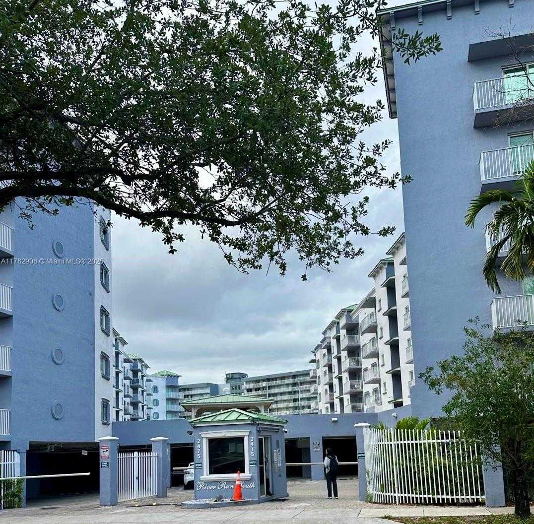 Small Image of 2415 NORTH WEST 16TH ST RD #215, Miami Number 14