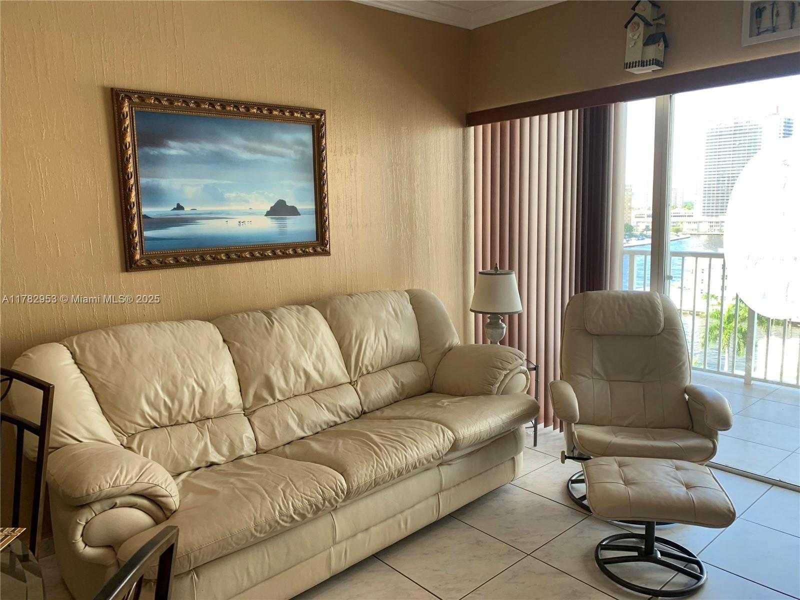 Small Image of 1965 SOUTH OCEAN DR #8H, Hallandale Beach Number 2