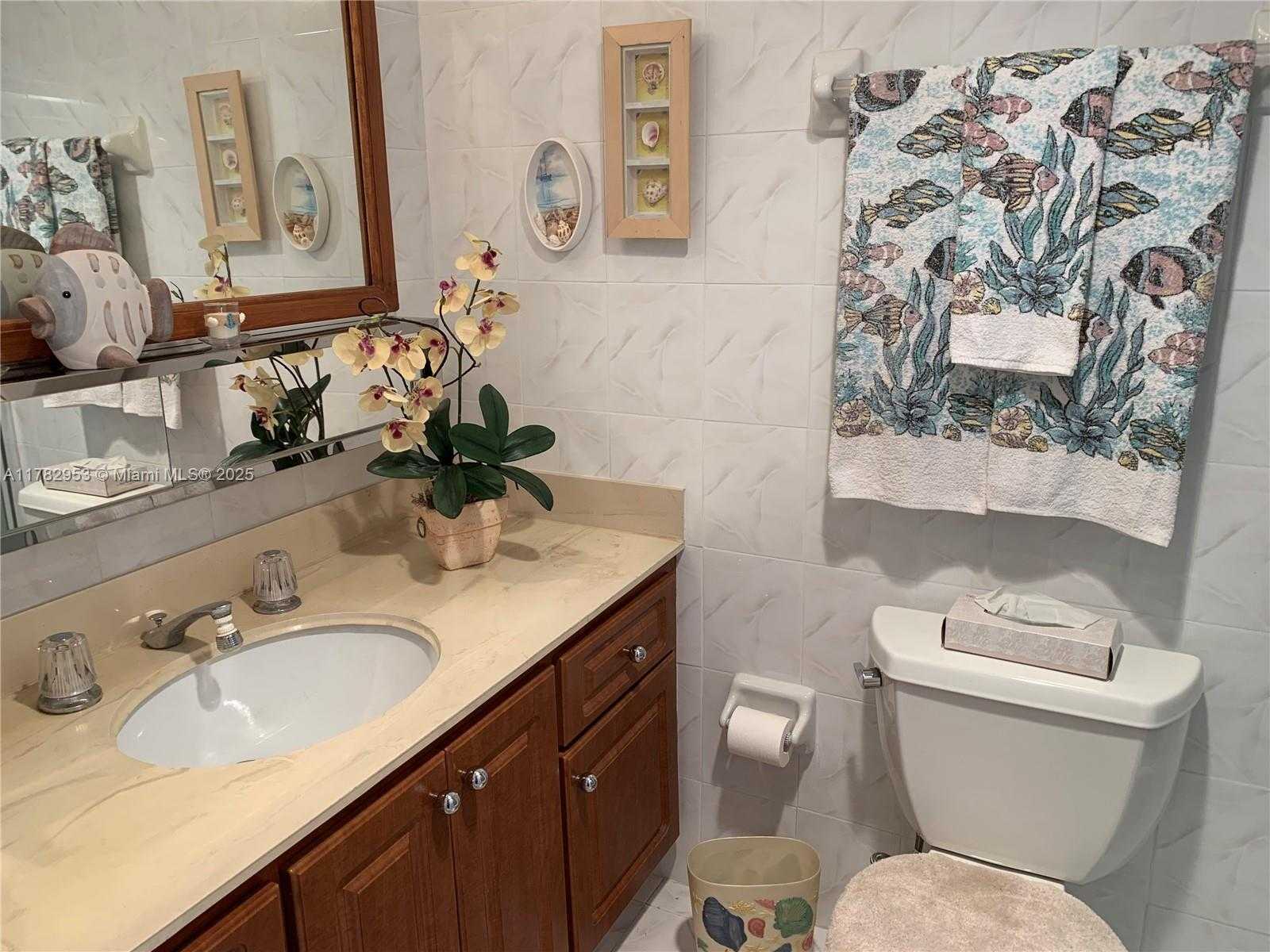 Small Image of 1965 SOUTH OCEAN DR #8H, Hallandale Beach Number 6