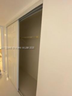Small Image of 1717 NORTH BAYSHORE DR #A-3542, Miami Number 19