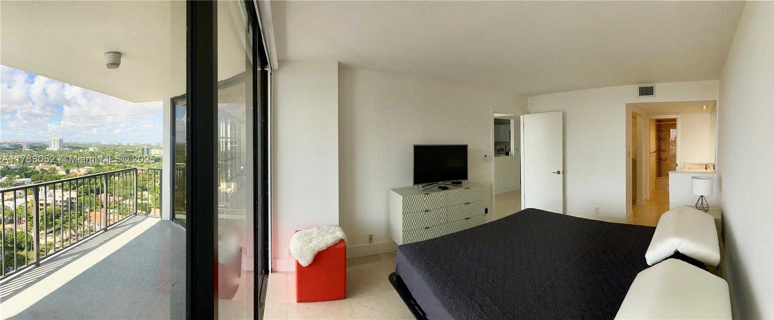 Small Image of 1901 BRICKELL AVE #B2007, Miami Number 10