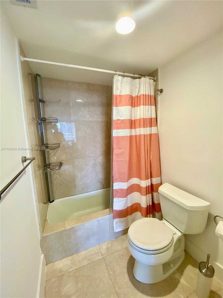 Small Image of 1901 BRICKELL AVE #B2007, Miami Number 7