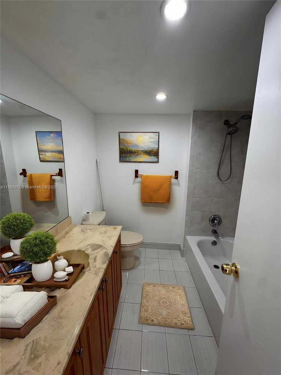 Small Image of 10625 SOUTH WEST 112TH AVE #310, Miami Number 3
