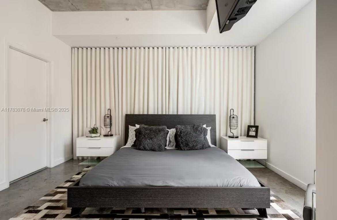 Small Image of 151 SOUTH EAST 1ST ST #1103, Miami Number 4