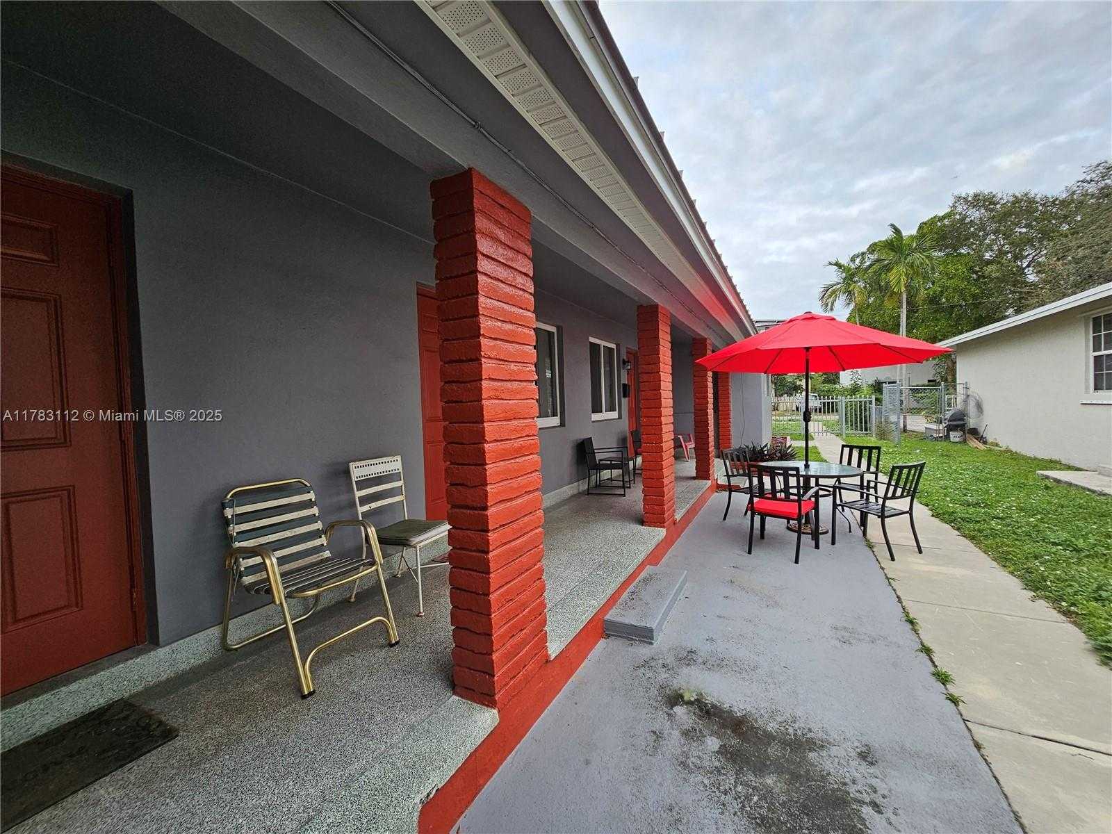 Small Image of 1934 MADISON ST #4, Hollywood Number 20