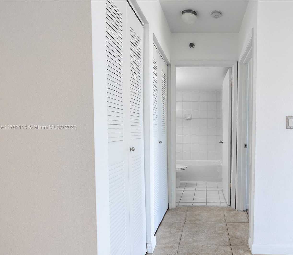 Small Image of 3300 NORTH EAST 192ND ST #1908, Aventura Number 2