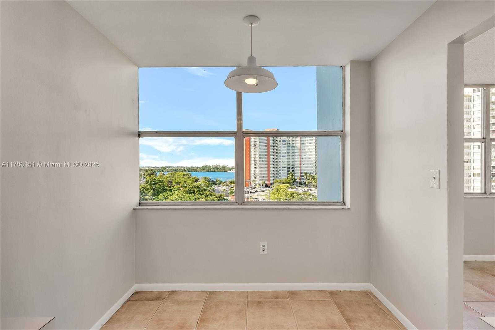 Small Image of 1300 NORTH EAST MIAMI GARDENS DR #714E, Miami Number 18