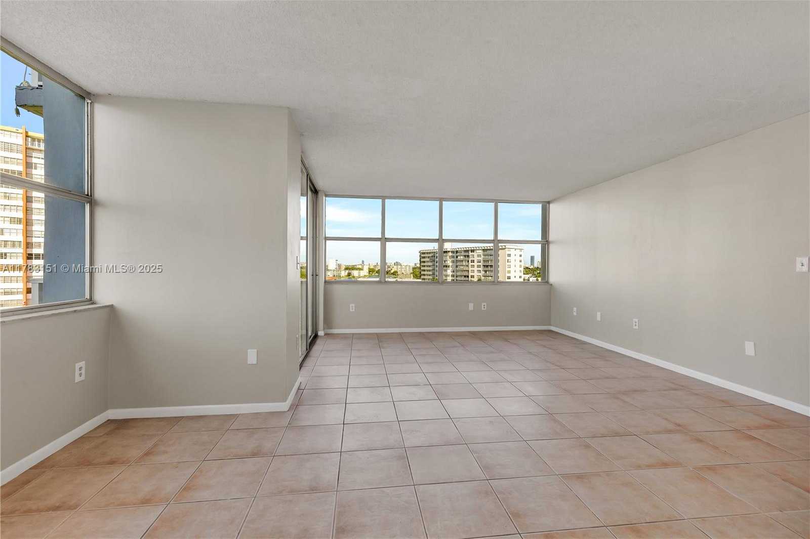 Small Image of 1300 NORTH EAST MIAMI GARDENS DR #714E, Miami Number 7
