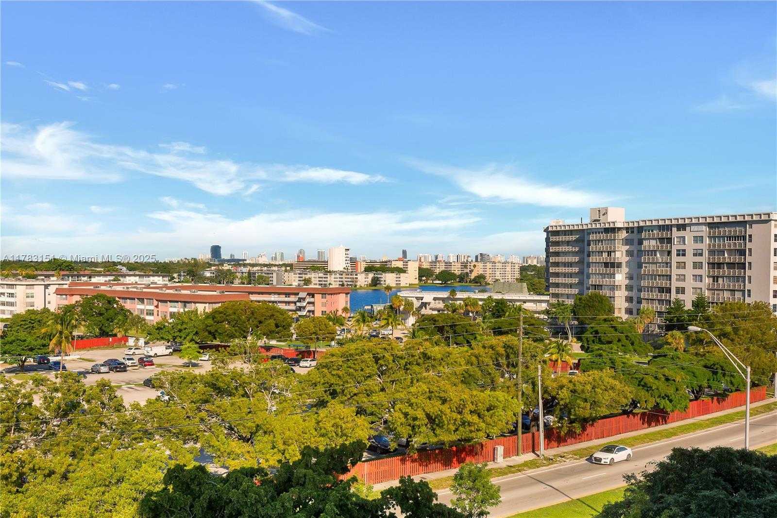 Small Image of 1300 NORTH EAST MIAMI GARDENS DR #714E, Miami Number 9