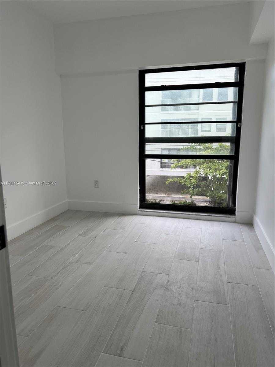 Small Image of 575 CRANDON BLVD #312, Key Biscayne Number 8