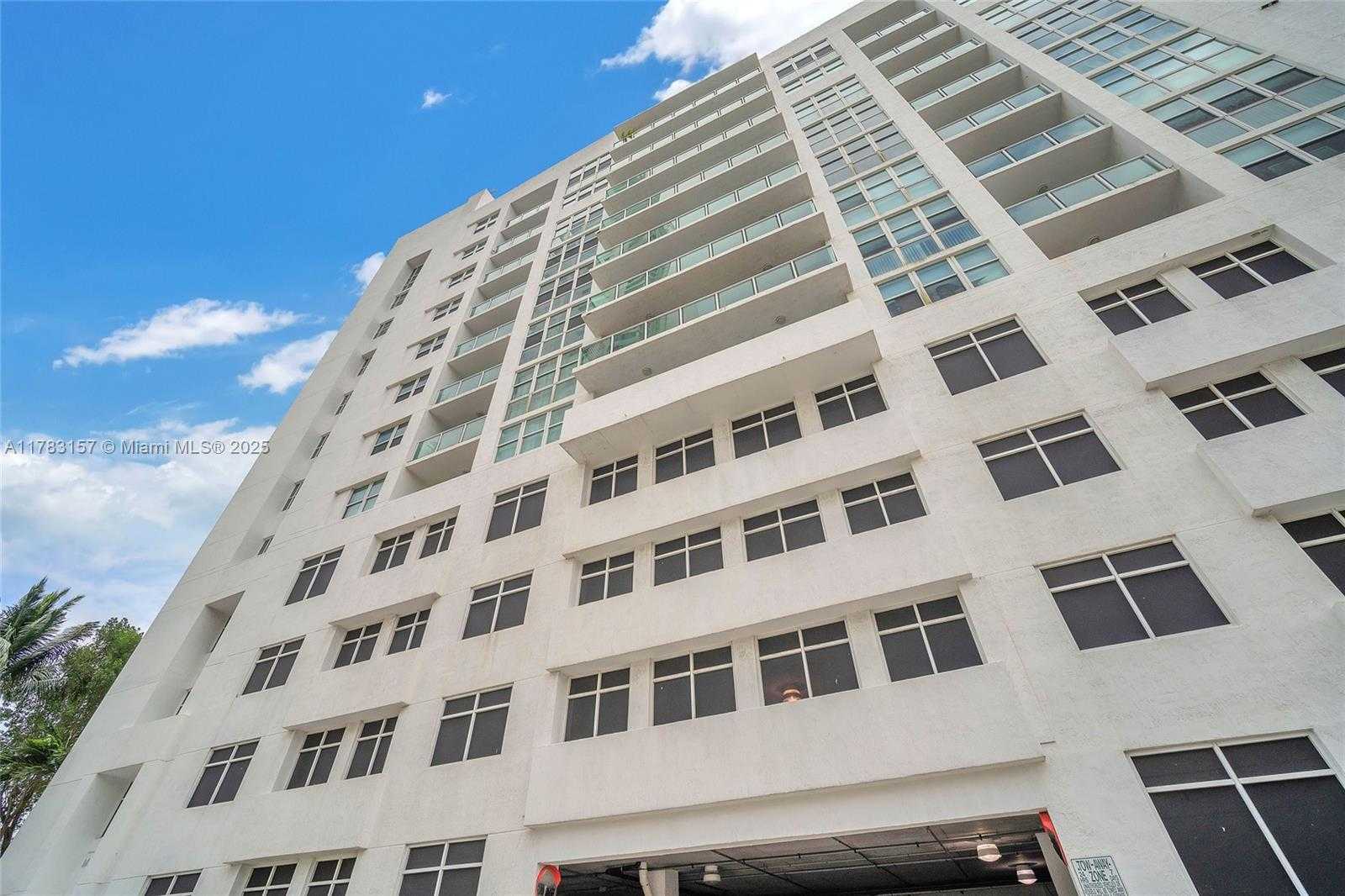 Small Image of 500 NORTH EAST 29TH ST #905, Miami Number 13