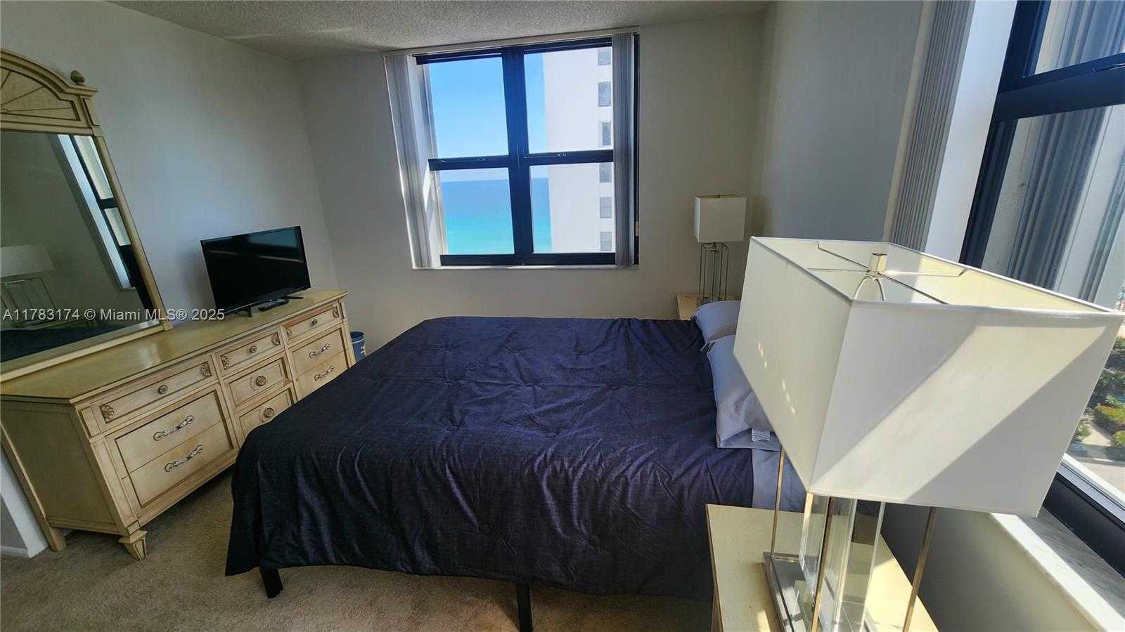 Small Image of 2401 SOUTH OCEAN DR #1101, Hollywood Number 4