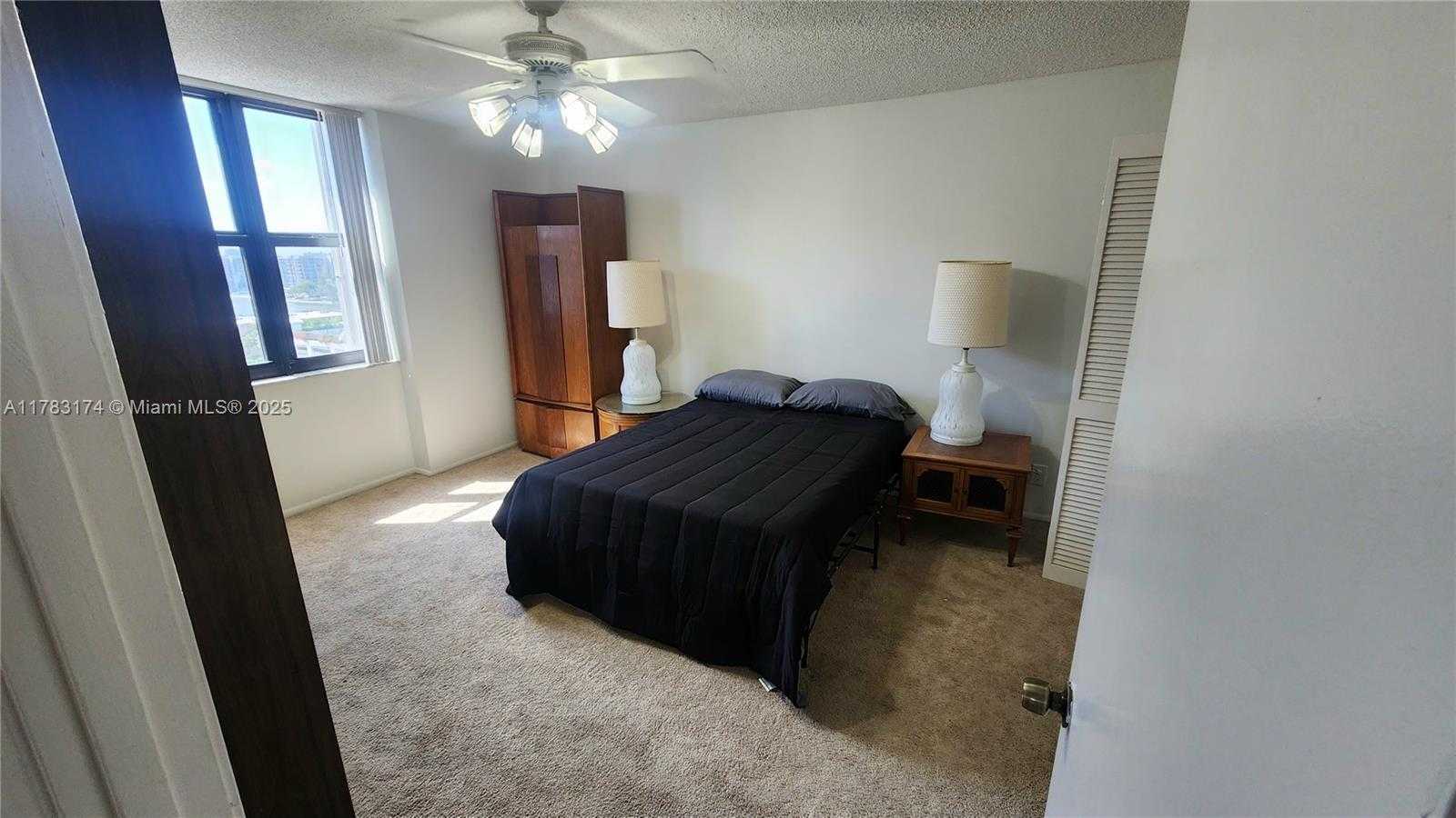 Small Image of 2401 SOUTH OCEAN DR #1101, Hollywood Number 6