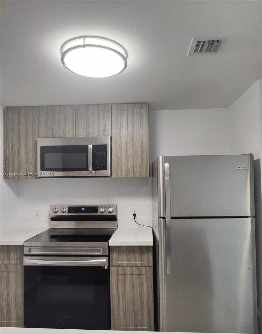 Small Image of 601 NORTH EAST 23RD ST #501, Miami Number 10
