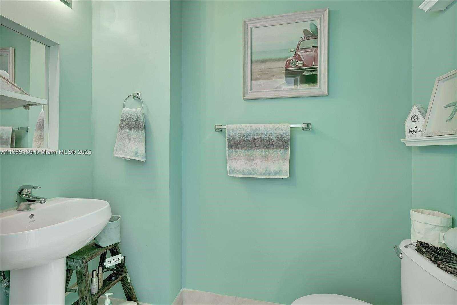Small Image of 1900 NORTH BAYSHORE DR #3619, Miami Number 6