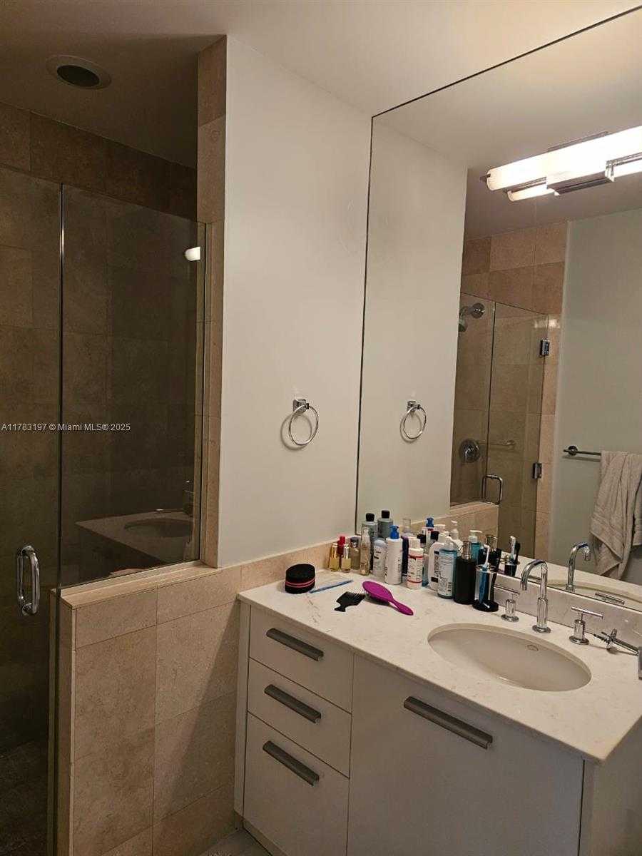 Small Image of 1050 BRICKELL AVE #3504, Miami Number 47