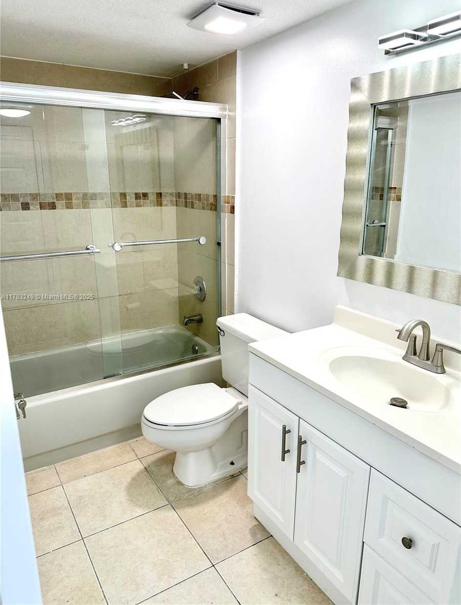 Small Image of 8373 LAKE DR #502, Doral Number 8