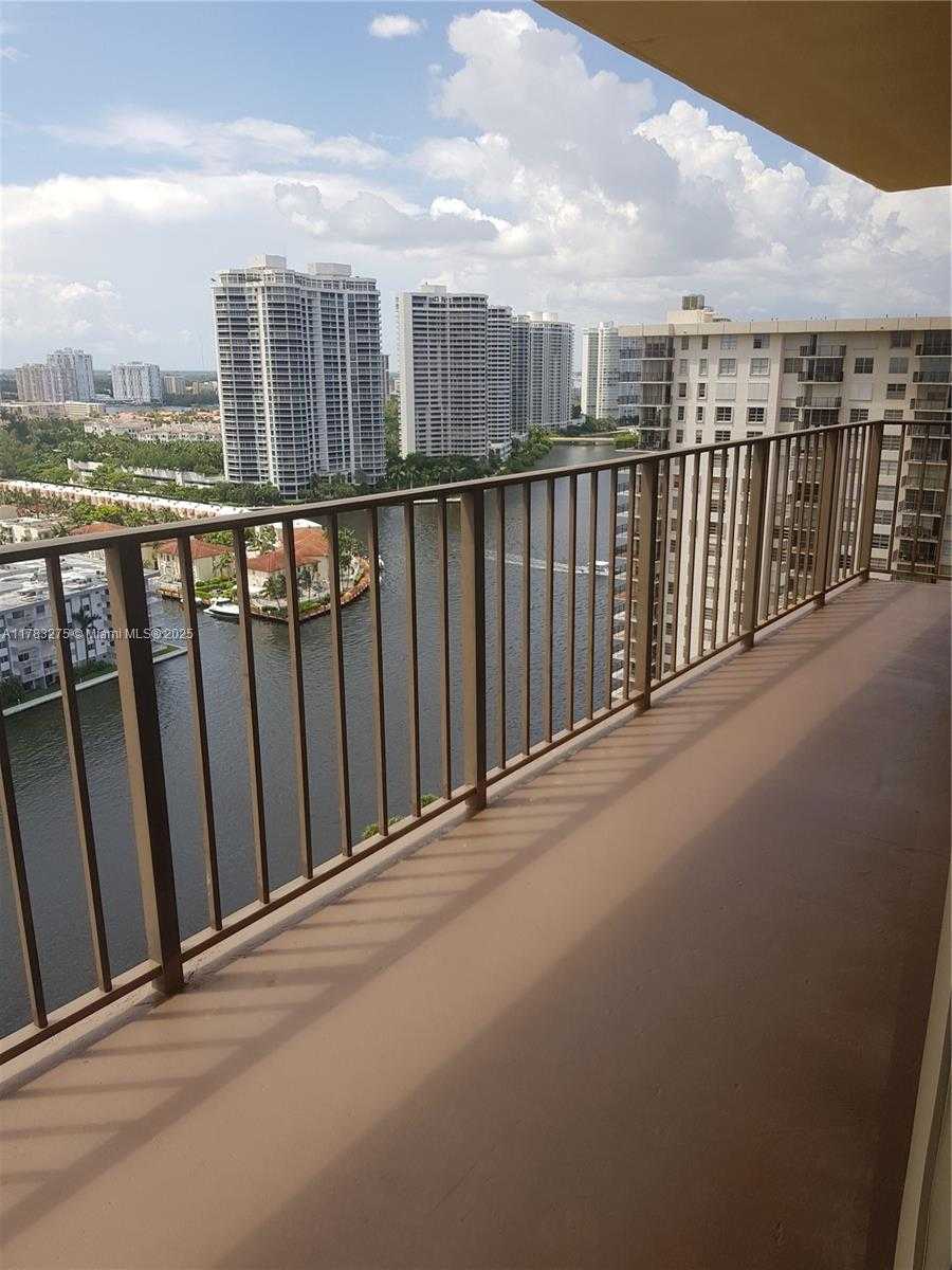 Small Image of 290 174TH ST #2304, Sunny Isles Beach Number 17
