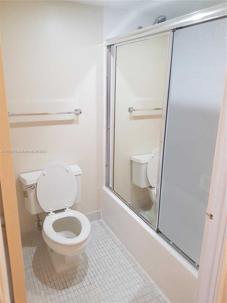 Small Image of 290 174TH ST #2304, Sunny Isles Beach Number 24