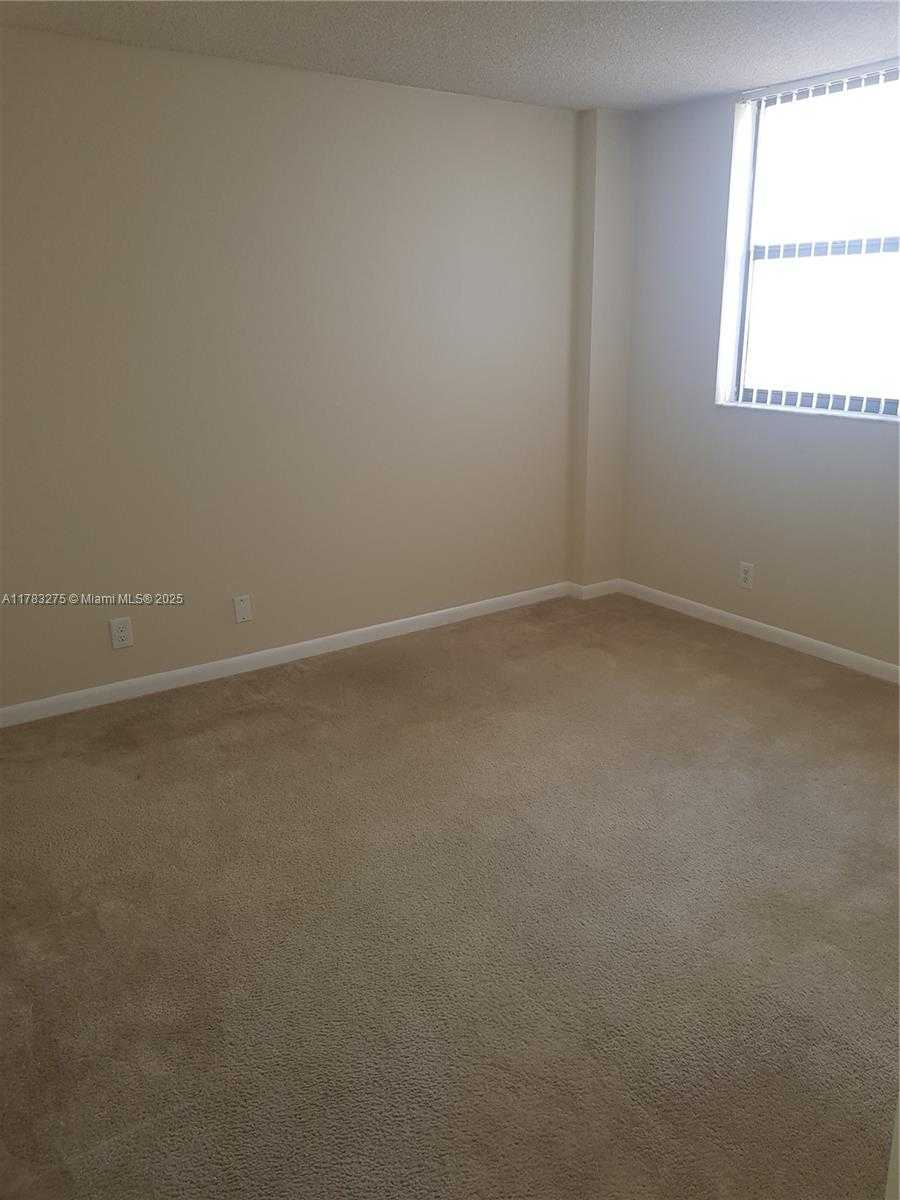 Small Image of 290 174TH ST #2304, Sunny Isles Beach Number 28