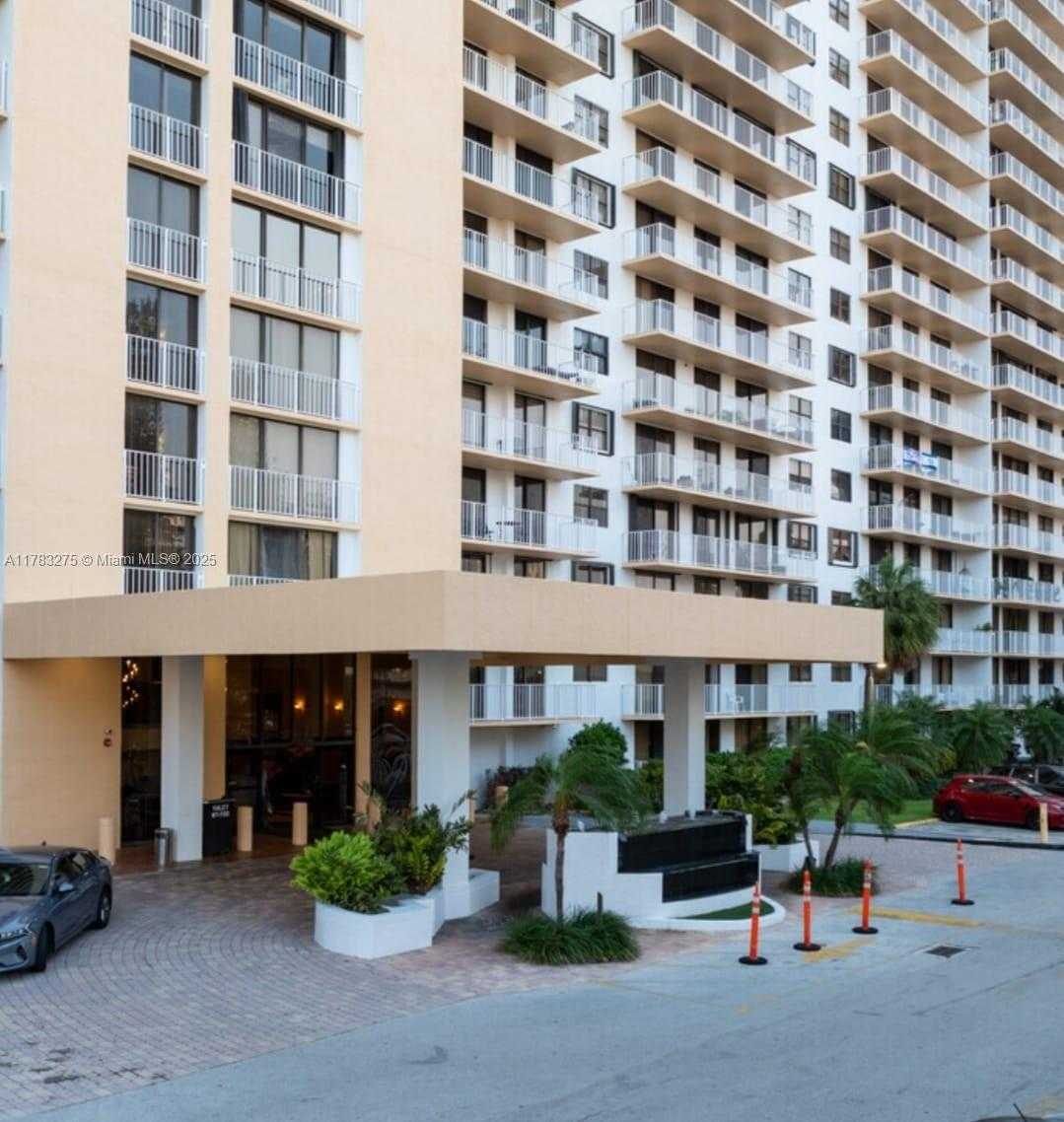 Small Image of 290 174TH ST #2304, Sunny Isles Beach Number 3