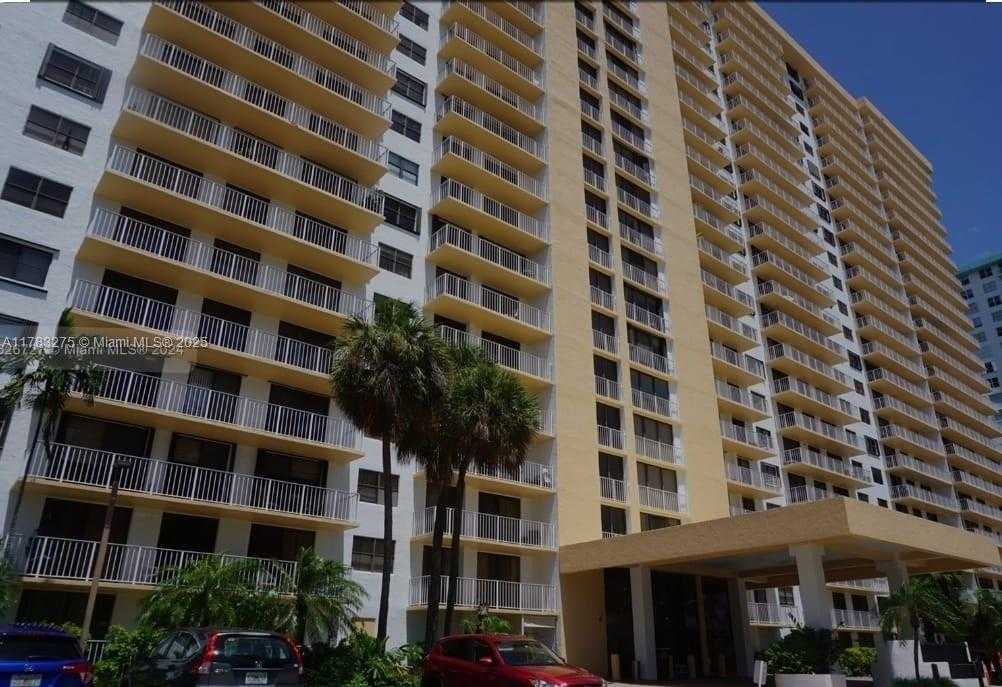 Small Image of 290 174TH ST #2304, Sunny Isles Beach Number 4