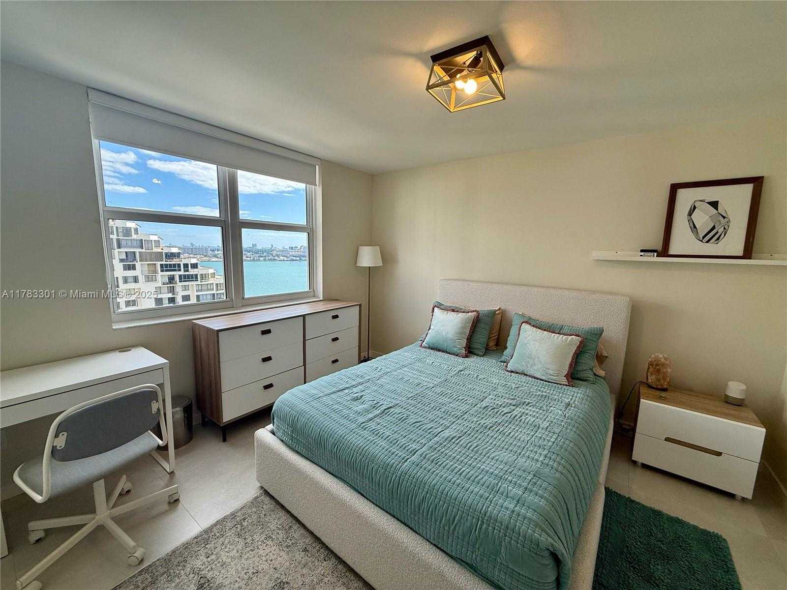 Small Image of 770 CLAUGHTON ISLAND DR #1805, Miami Number 10