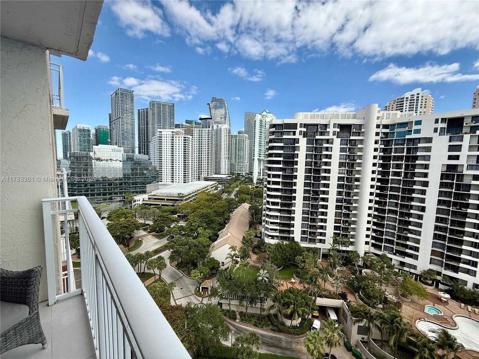 Small Image of 770 CLAUGHTON ISLAND DR #1805, Miami Number 2