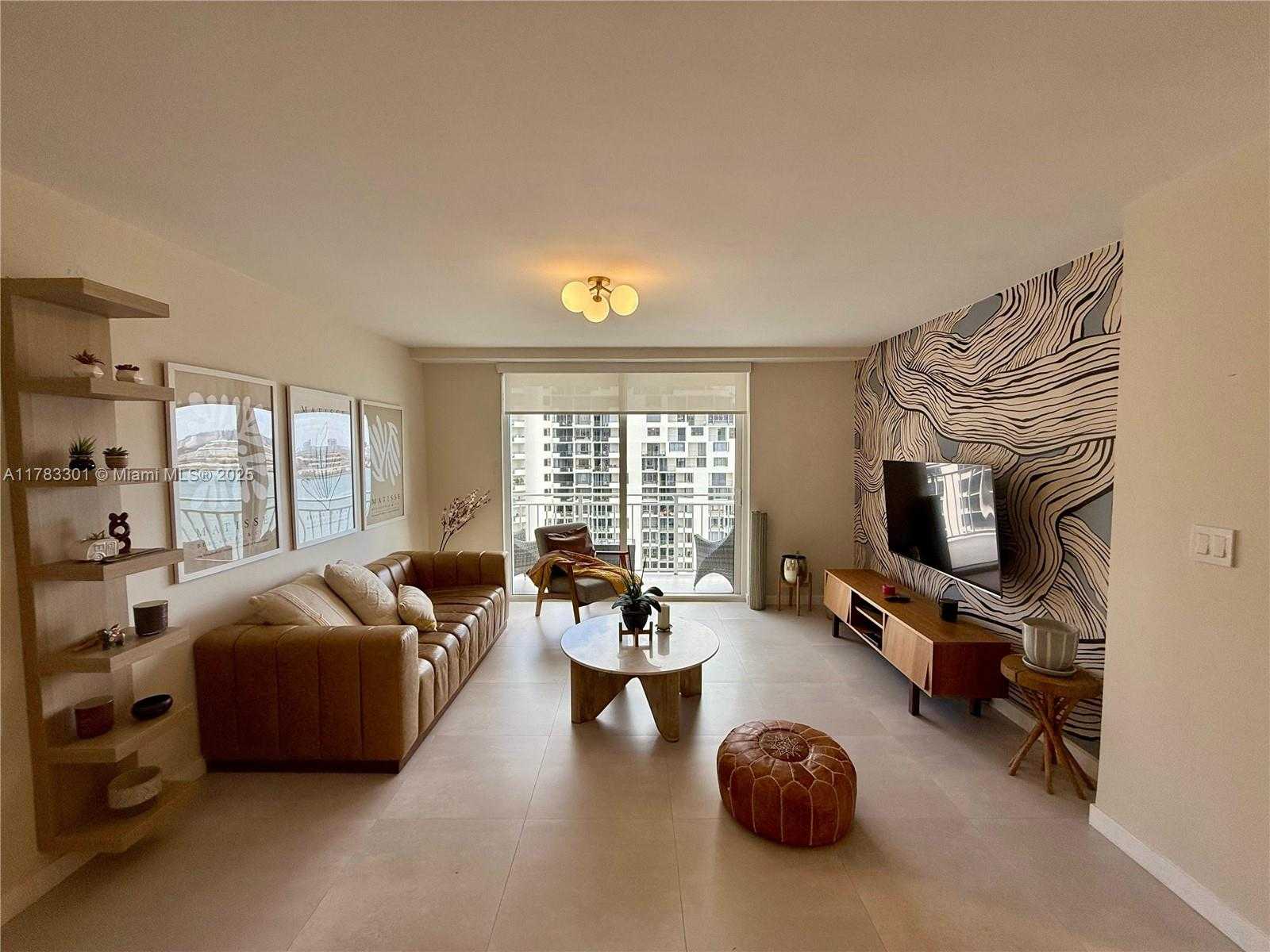 Small Image of 770 CLAUGHTON ISLAND DR #1805, Miami Number 4