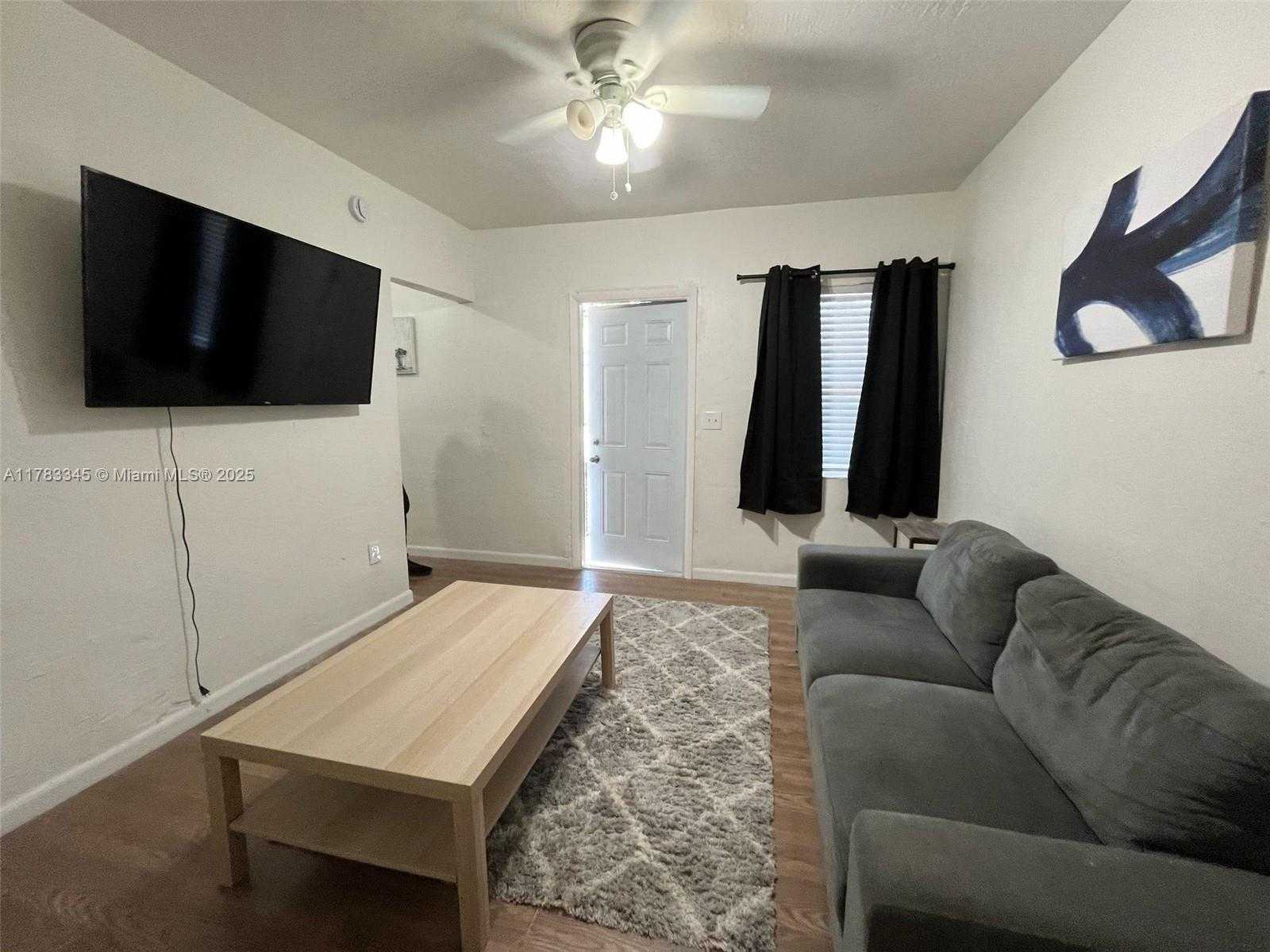 Small Image of 200 NORTH WEST 13TH ST #7, Miami Number 4