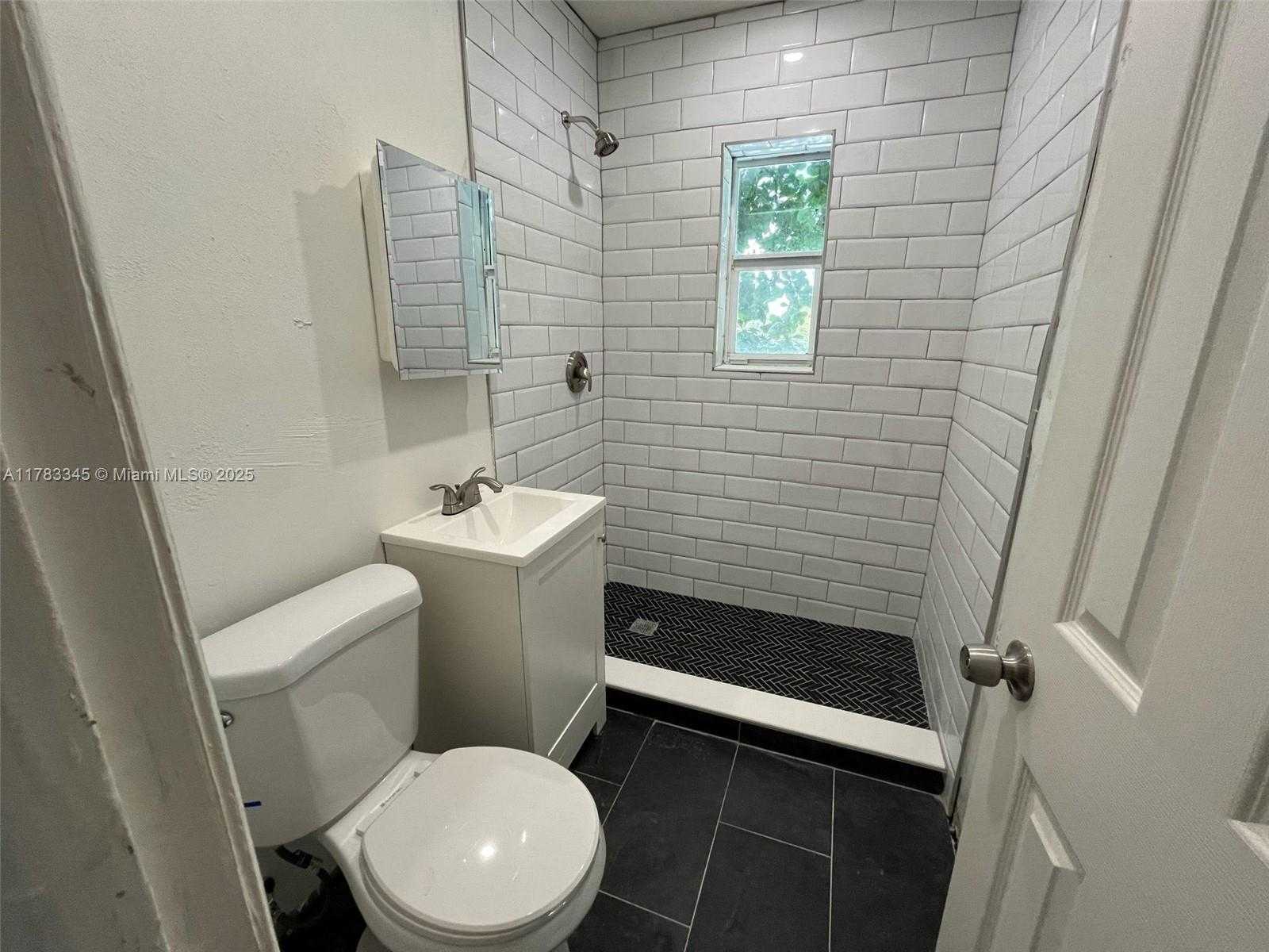 Small Image of 200 NORTH WEST 13TH ST #7, Miami Number 5