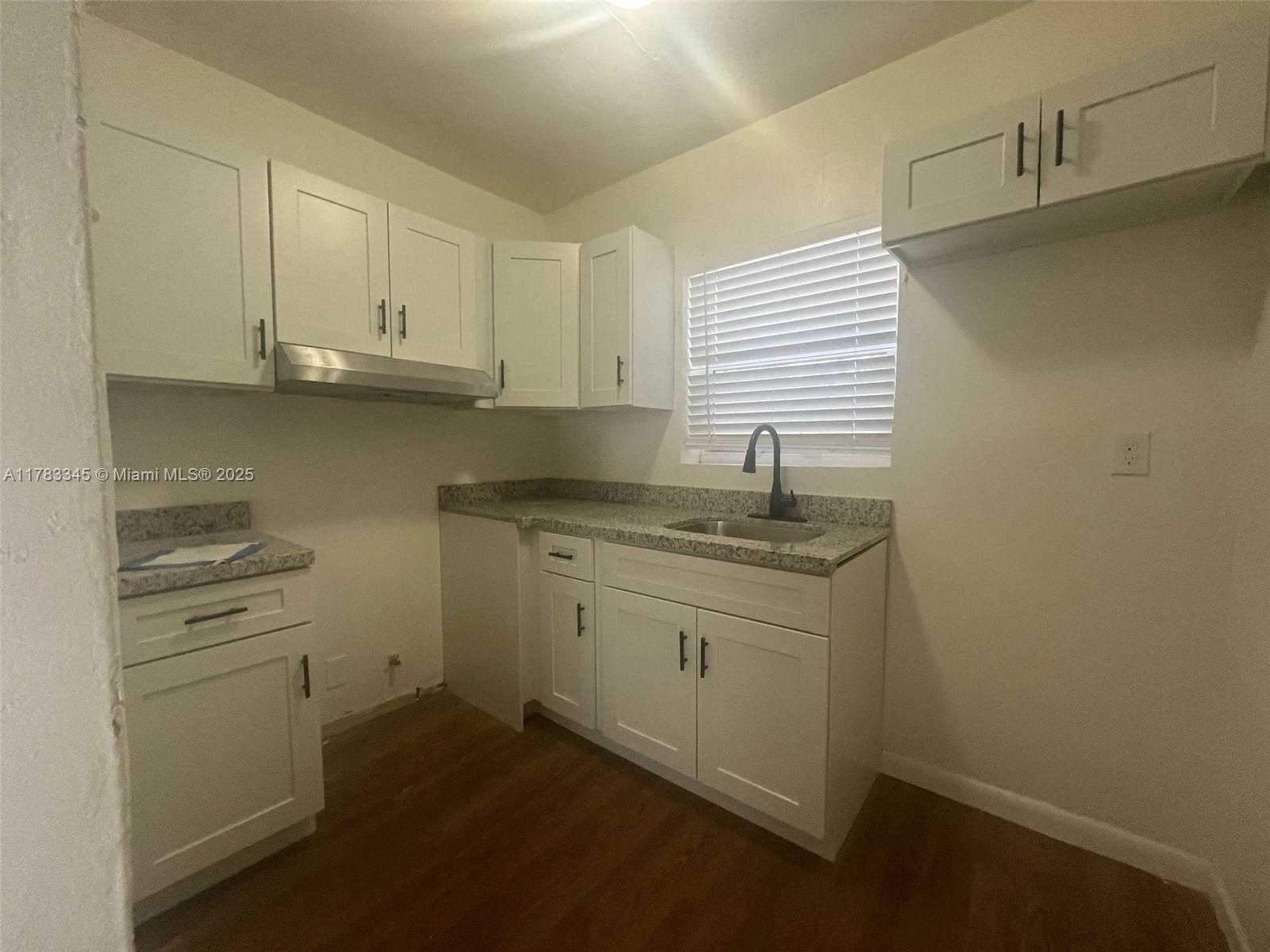Small Image of 200 NORTH WEST 13TH ST #7, Miami Number 7