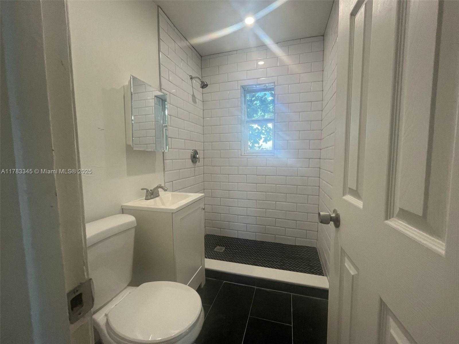 Small Image of 200 NORTH WEST 13TH ST #7, Miami Number 8