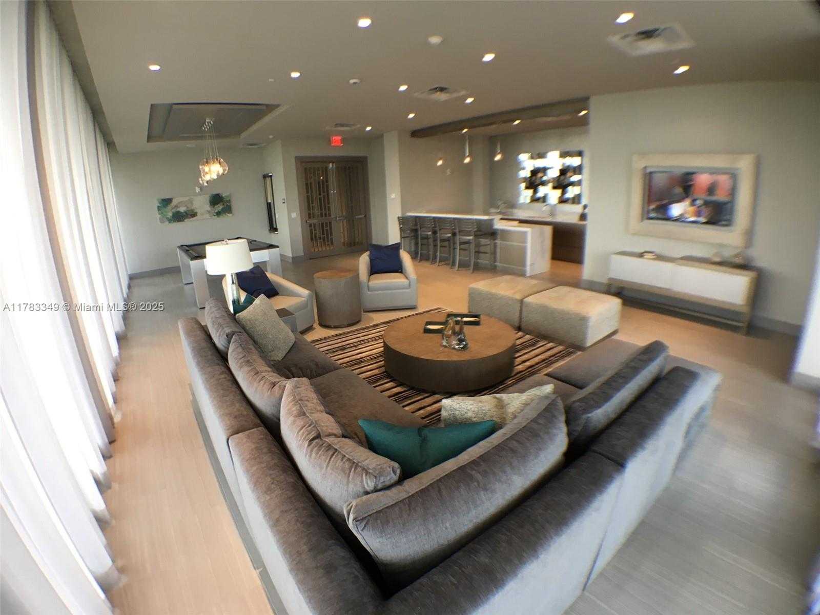 Small Image of 5300 PASEO BLVD #1509, Doral Number 14