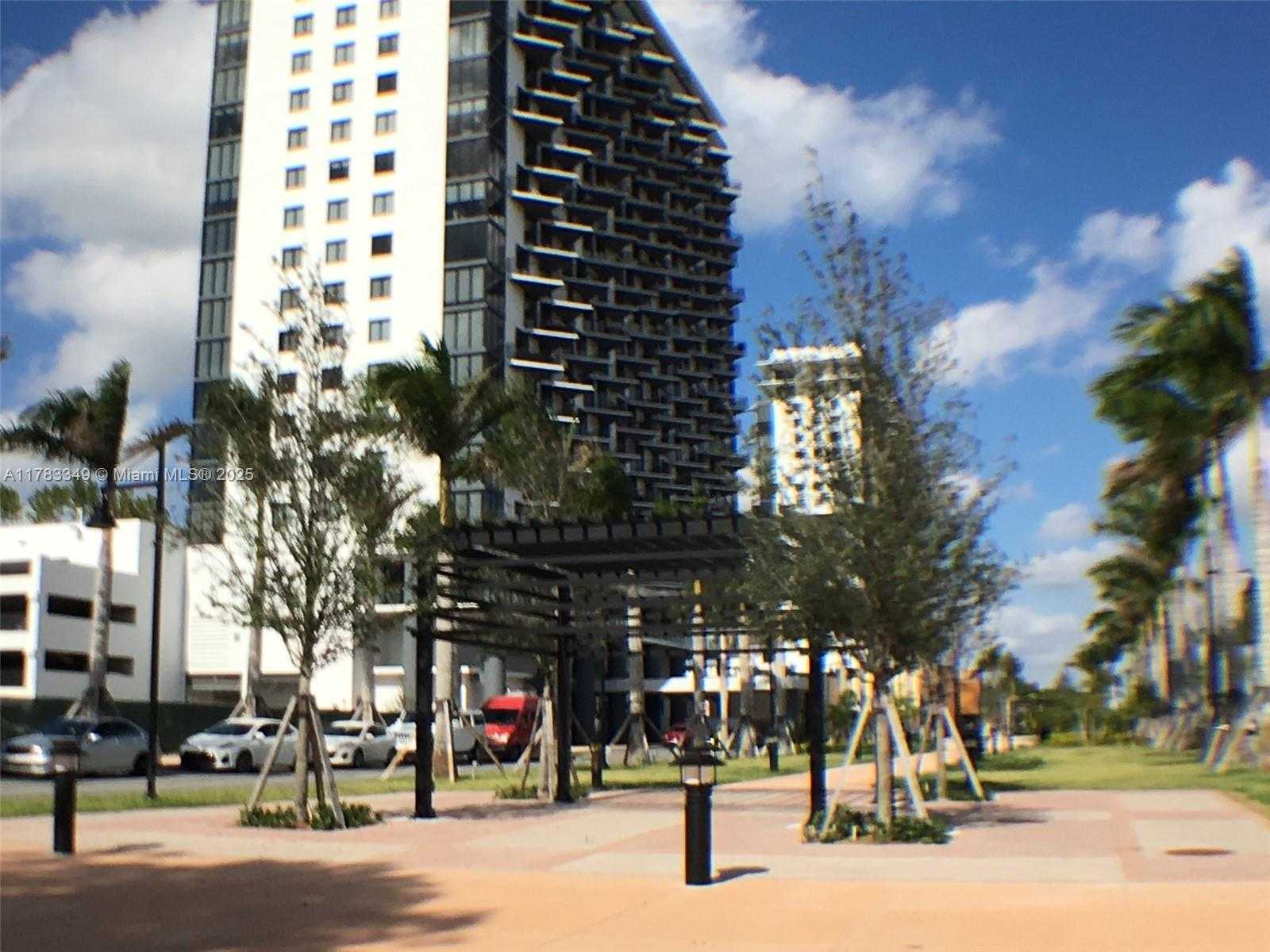 Small Image of 5300 PASEO BLVD #1509, Doral Number 19