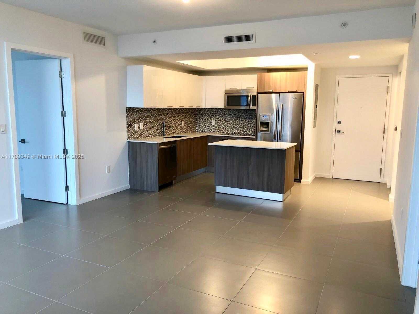 Small Image of 5300 PASEO BLVD #1509, Doral Number 3