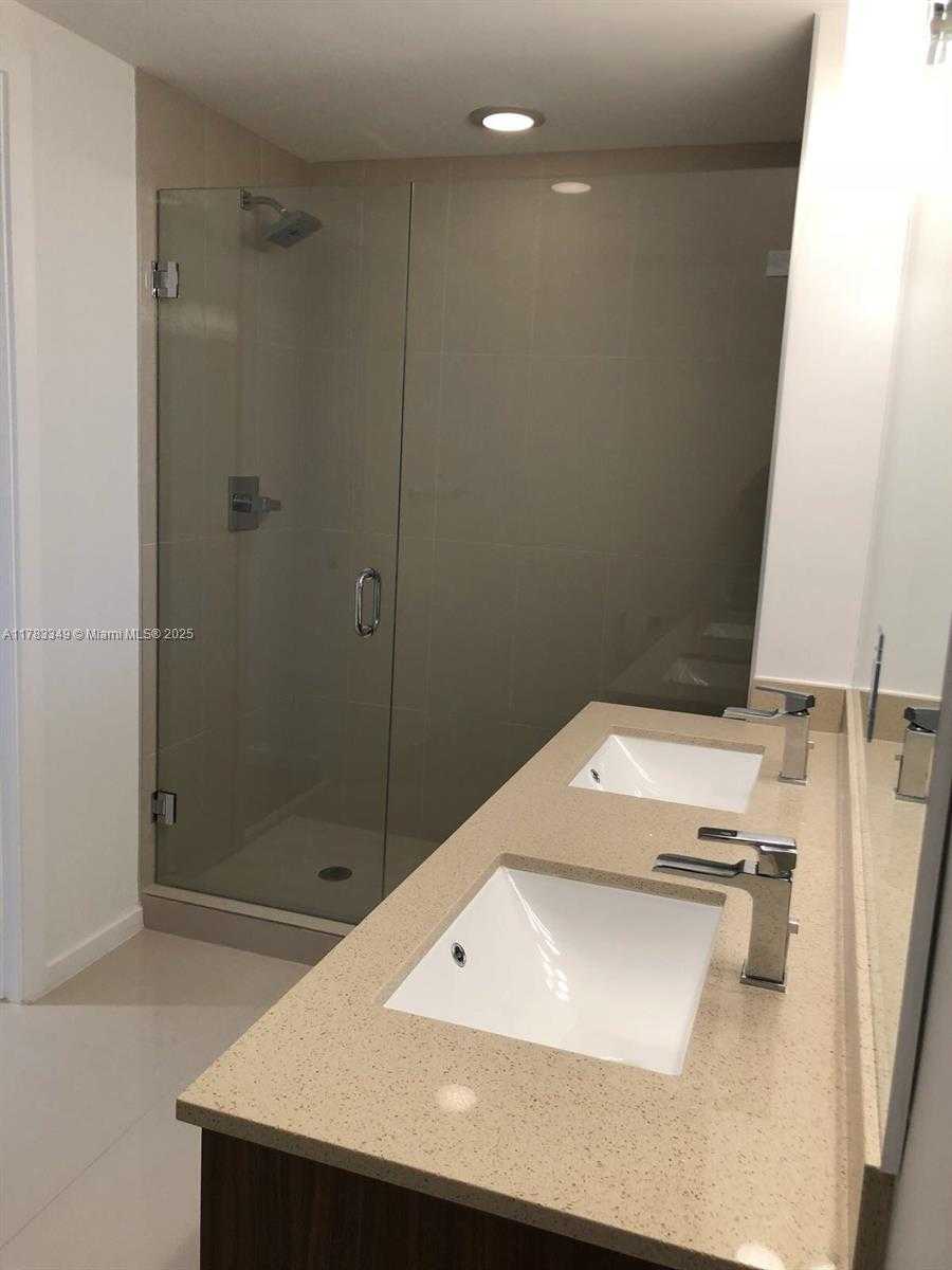 Small Image of 5300 PASEO BLVD #1509, Doral Number 9