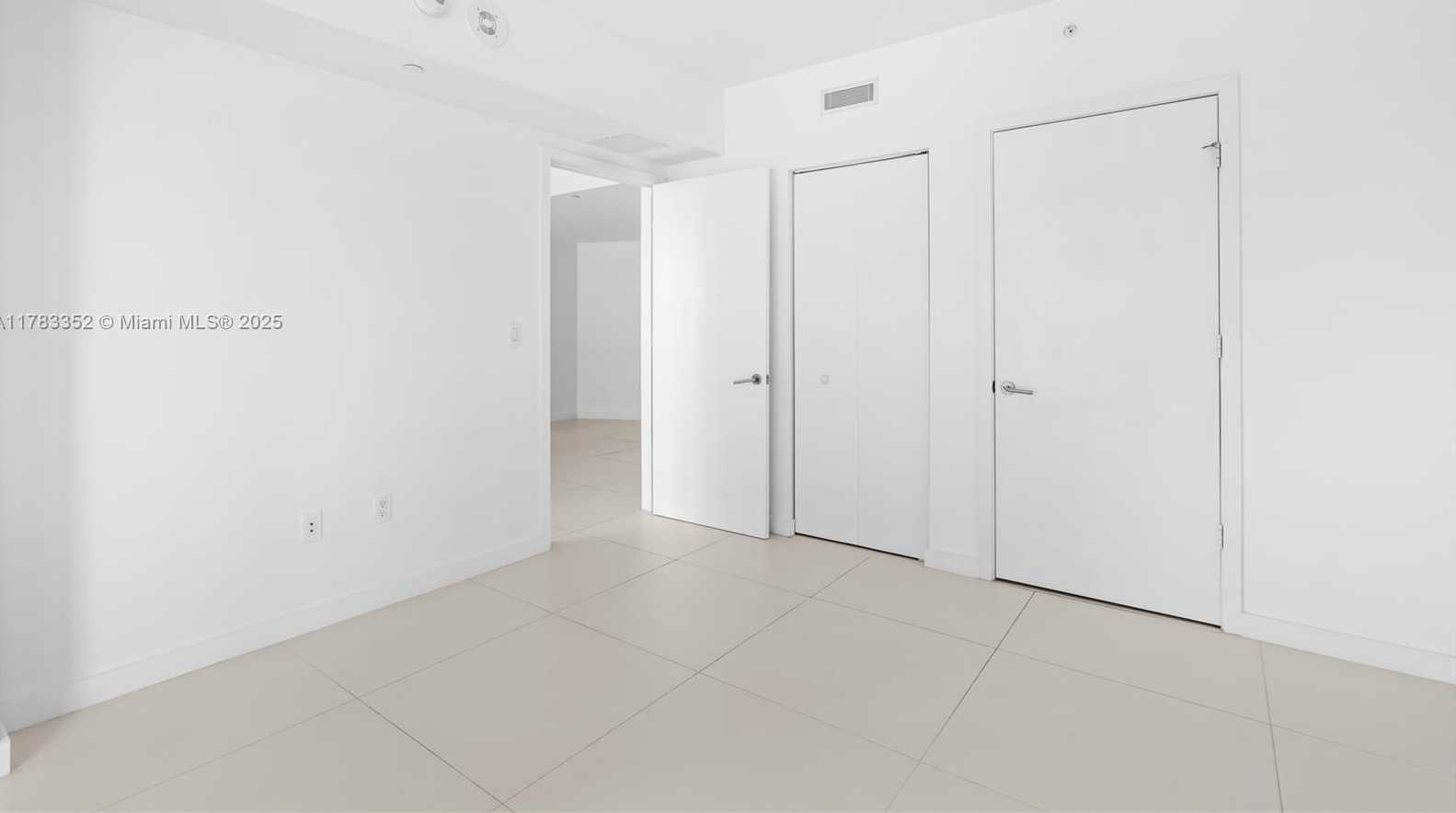 Small Image of 1300 SOUTH MIAMI AVE #1409, Miami Number 23