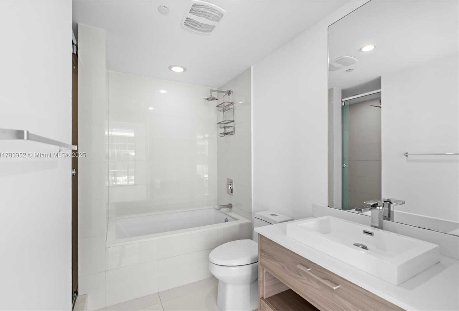 Small Image of 1300 SOUTH MIAMI AVE #1409, Miami Number 25
