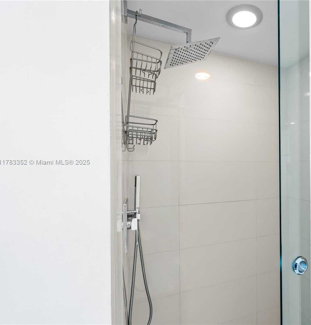 Small Image of 1300 SOUTH MIAMI AVE #1409, Miami Number 26