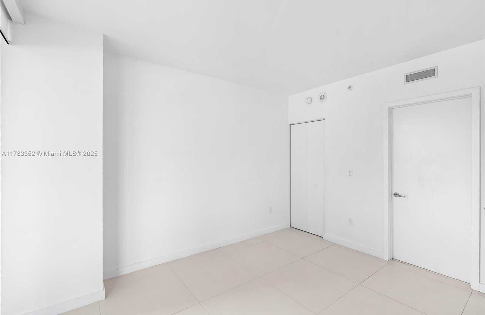 Small Image of 1300 SOUTH MIAMI AVE #1409, Miami Number 31