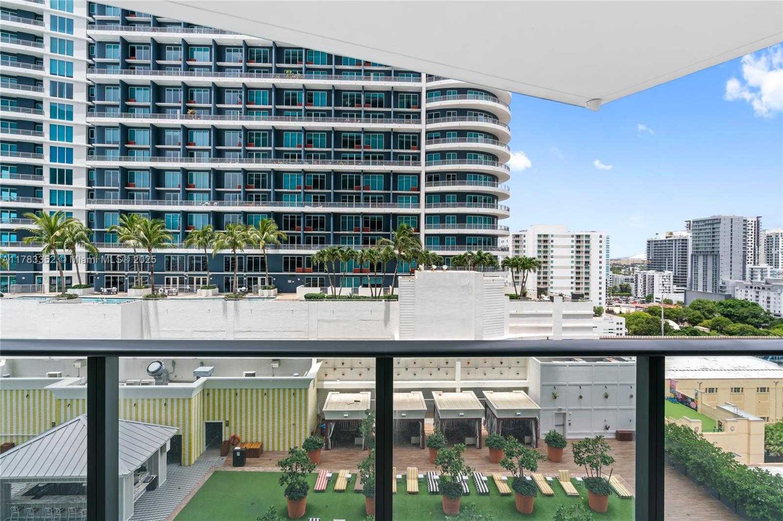 Small Image of 1300 SOUTH MIAMI AVE #1409, Miami Number 46